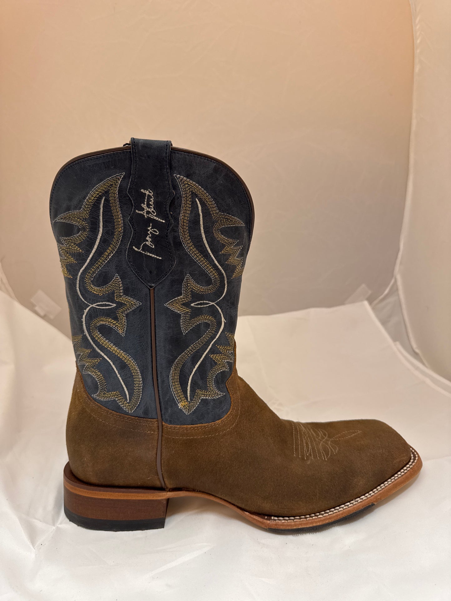 JUSTIN Dillon GR8015