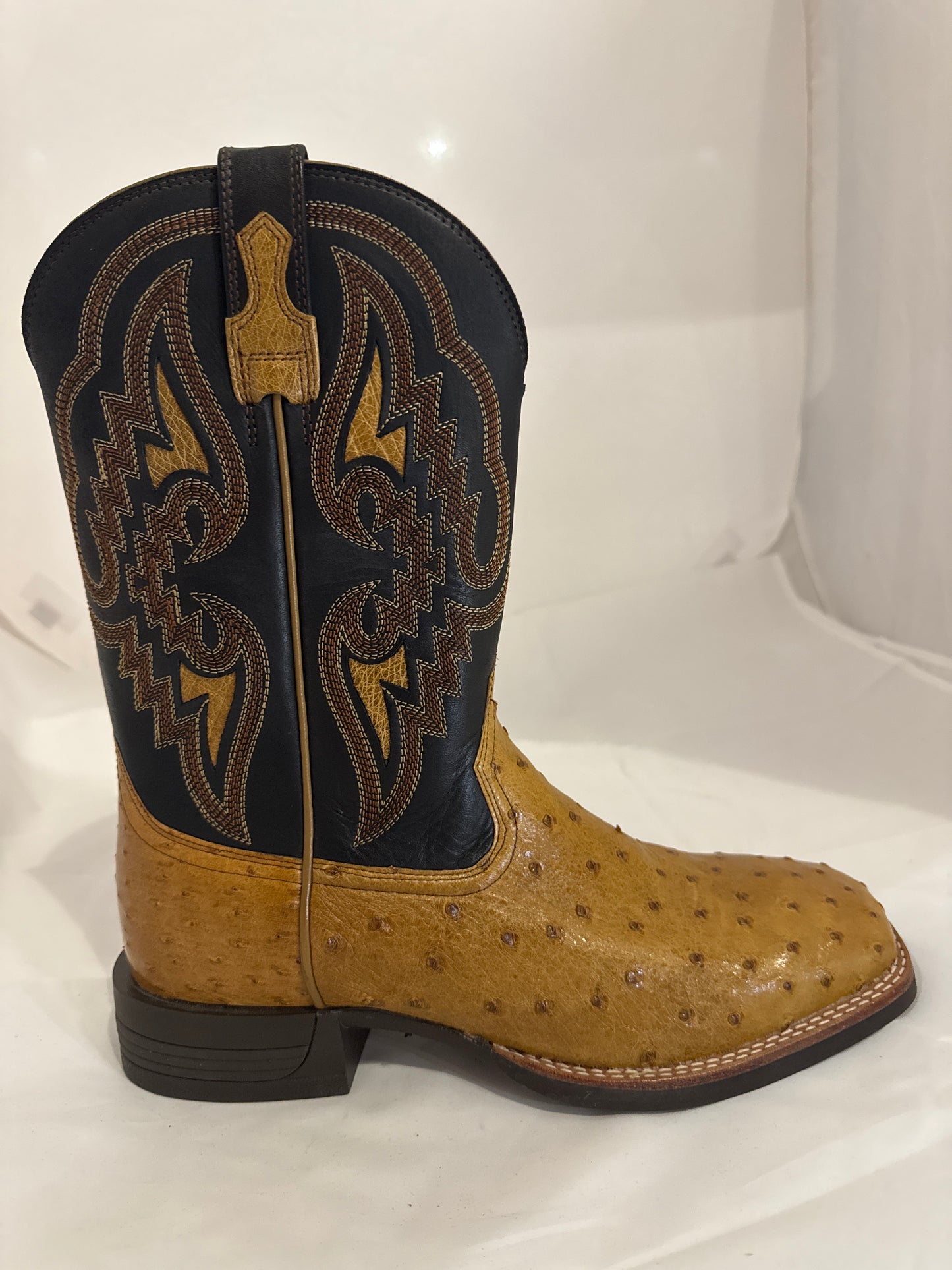 ARIAT Dagger 10042474